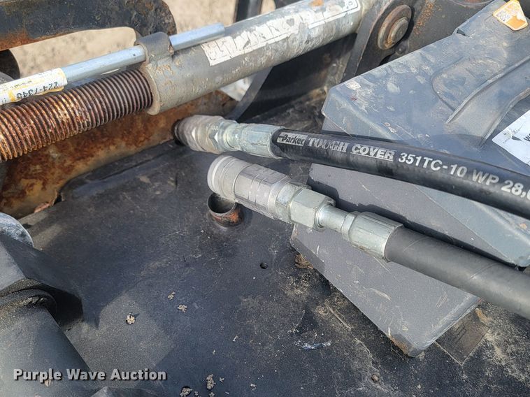 image for item LA9731 Caterpillar PC204 skid steer cold planer