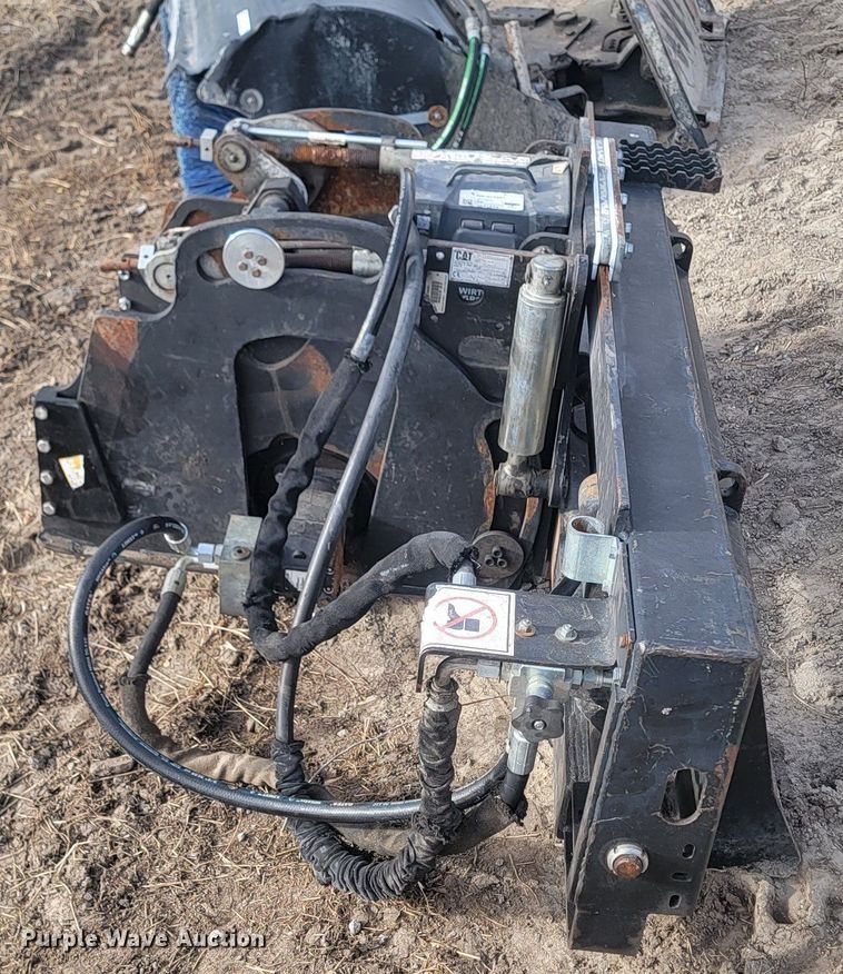 image for item LA9731 Caterpillar PC204 skid steer cold planer