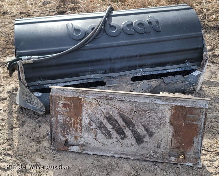 image for item LA9732 Bobcat  72