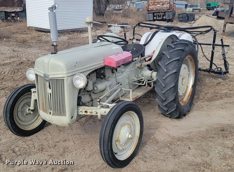 image for item LA9733 Ford 9N tractor