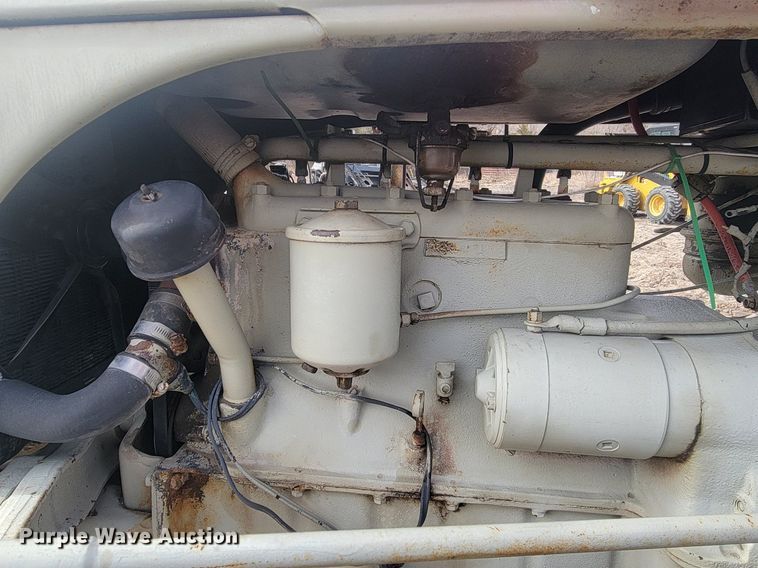 image for item LA9733 Ford 9N tractor