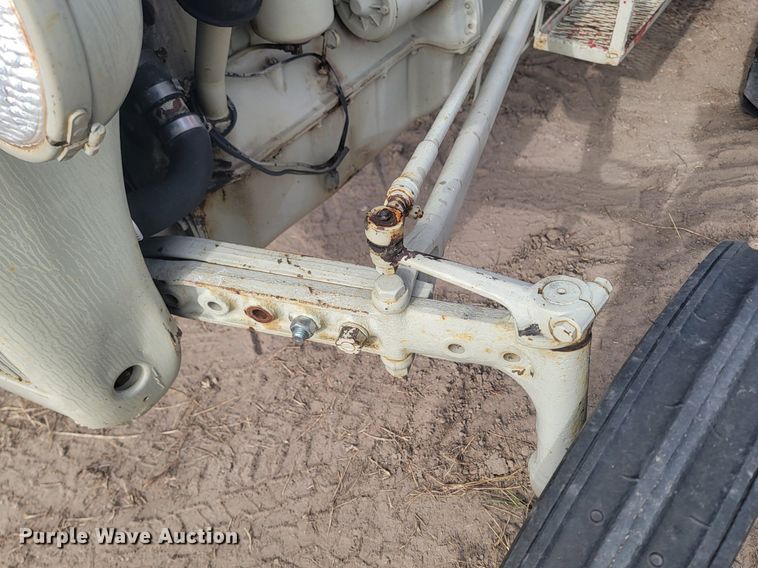 image for item LA9733 Ford 9N tractor