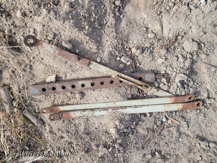 image for item LA9733 Ford 9N tractor