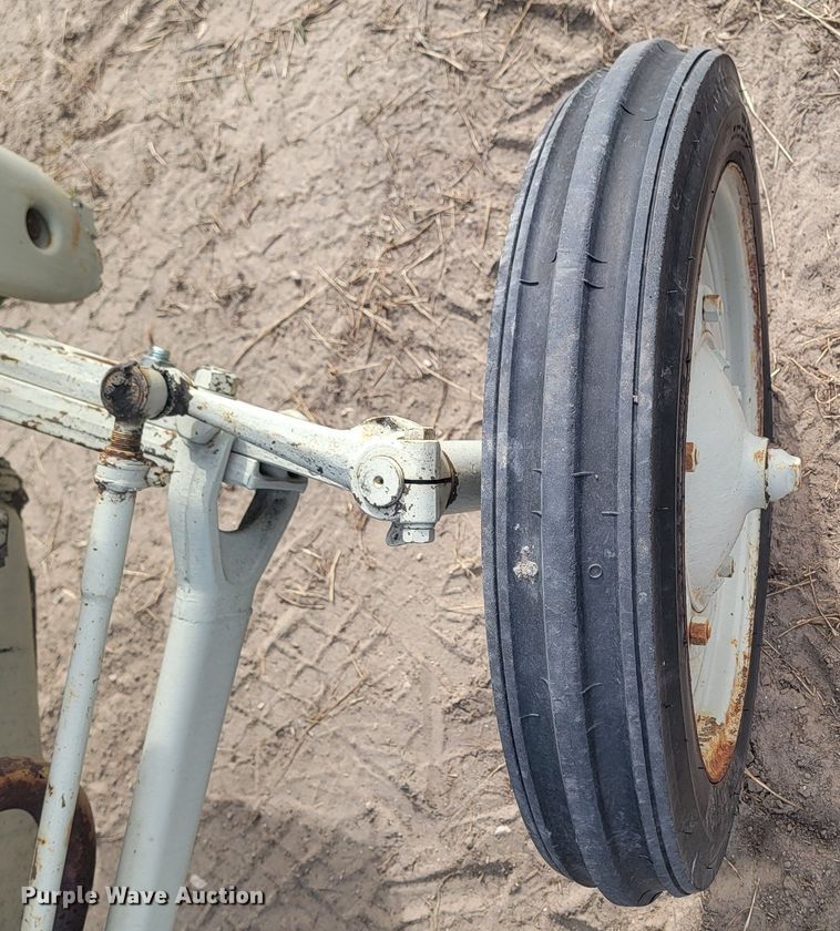 image for item LA9733 Ford 9N tractor