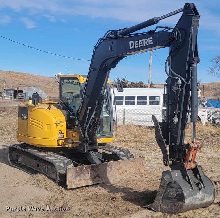 image for item LA9734 2014 John Deere  85G mini excavator