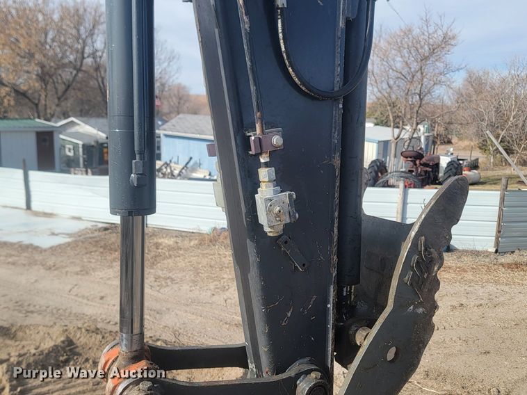 image for item LA9734 2014 John Deere  85G mini excavator