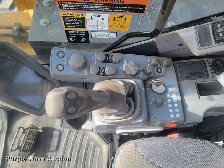 image for item LA9734 2014 John Deere  85G mini excavator