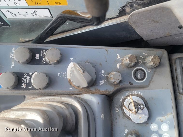 image for item LA9734 2014 John Deere  85G mini excavator