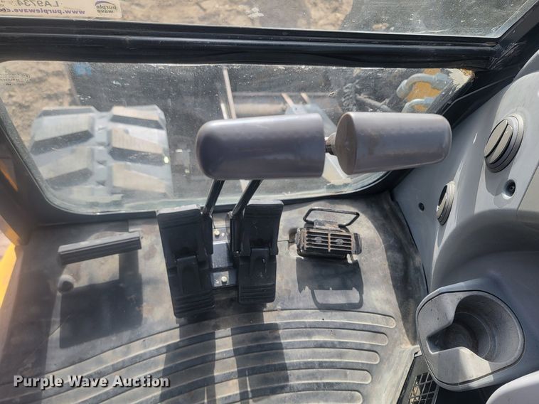 image for item LA9734 2014 John Deere  85G mini excavator