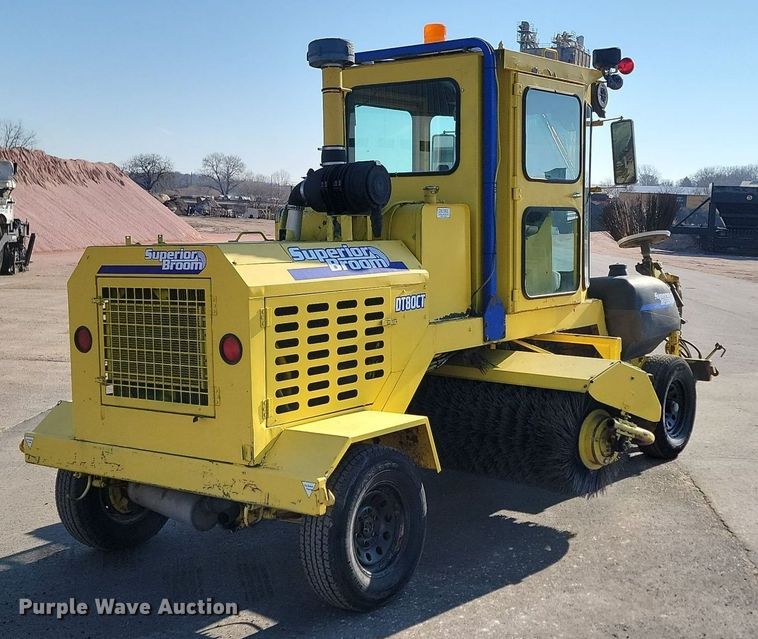 image for item LA9750 Superior Broom DT80CT broom