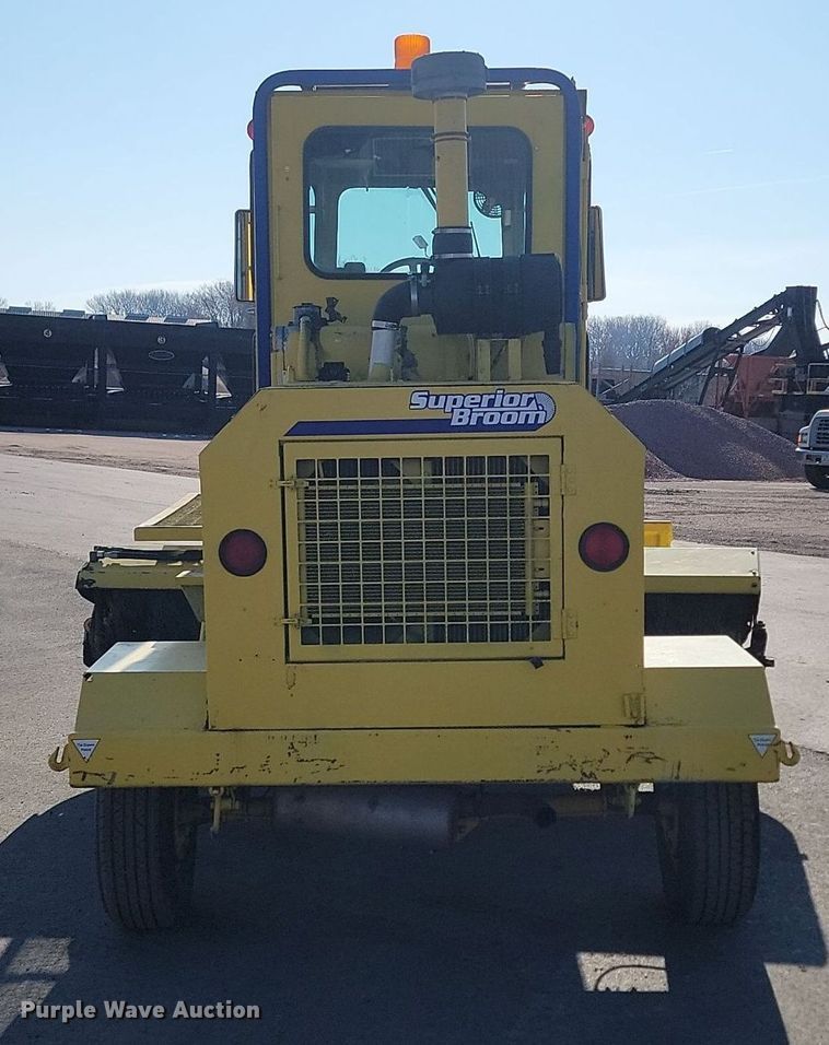 image for item LA9750 Superior Broom DT80CT broom