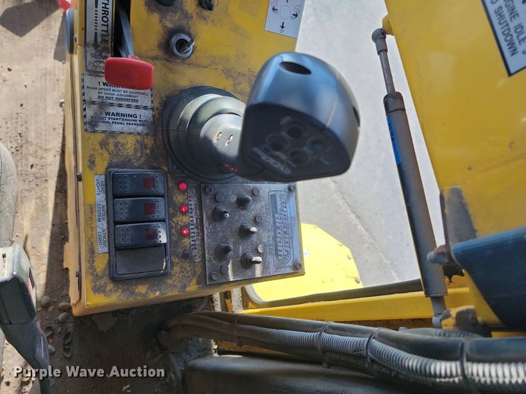 image for item LA9750 Superior Broom DT80CT broom