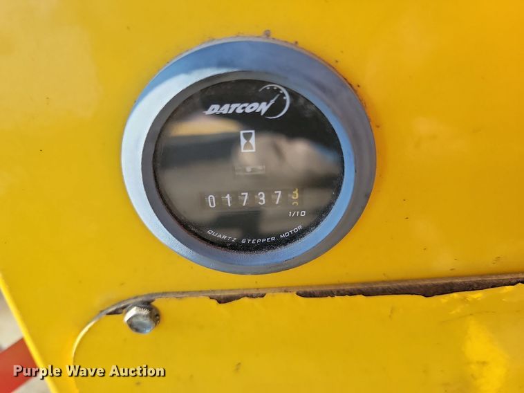 image for item LA9750 Superior Broom DT80CT broom