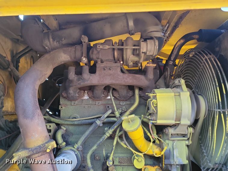 image for item LA9750 Superior Broom DT80CT broom