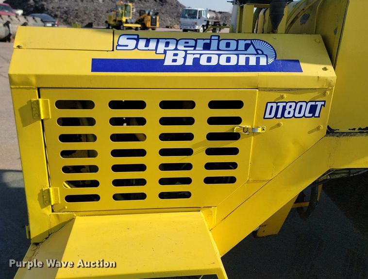 image for item LA9750 Superior Broom DT80CT broom