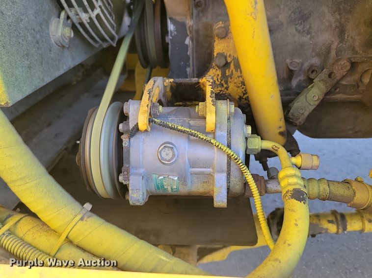 image for item LA9750 Superior Broom DT80CT broom