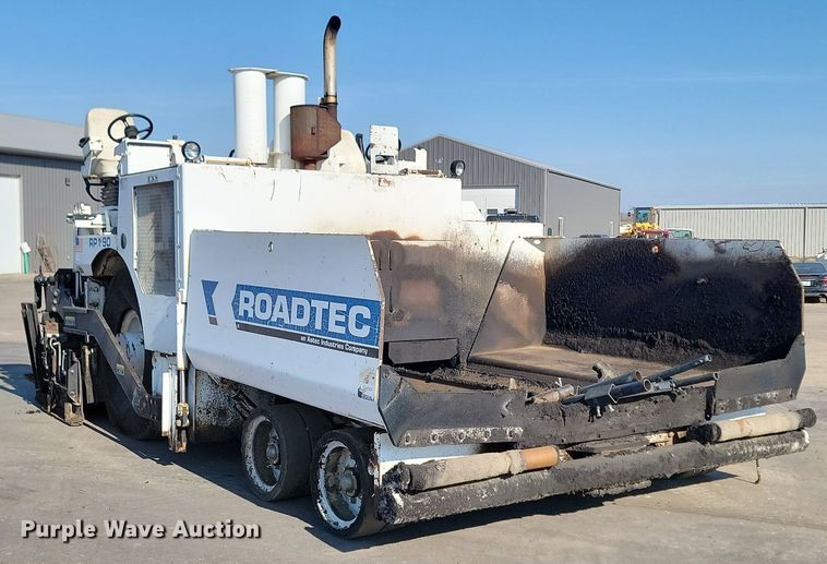 image for item LA9751 Roadtec RP190 paver