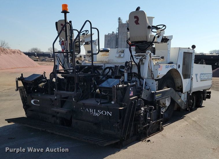 image for item LA9751 Roadtec RP190 paver