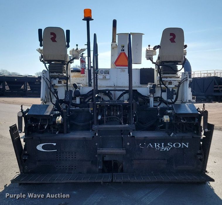 image for item LA9751 Roadtec RP190 paver