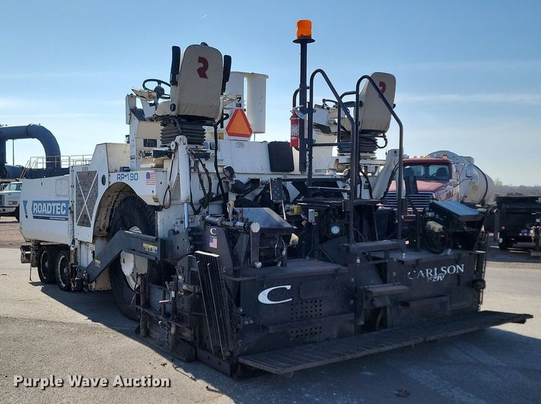 image for item LA9751 Roadtec RP190 paver