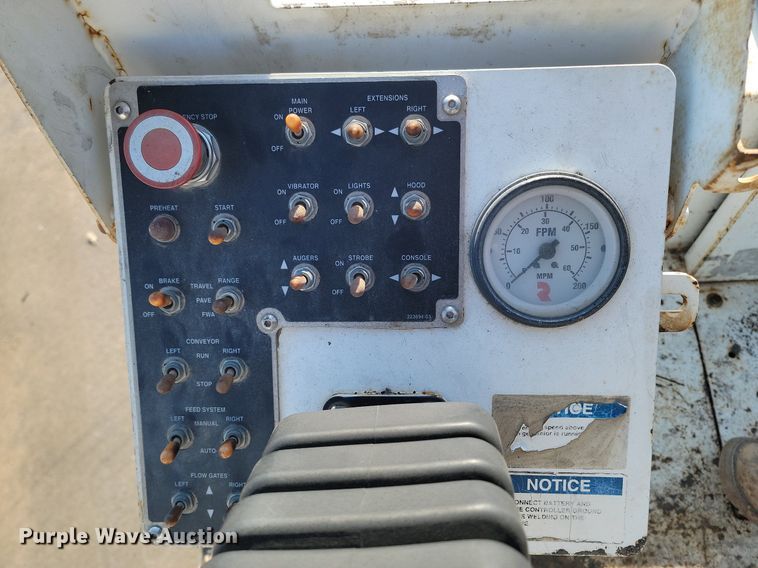 image for item LA9751 Roadtec RP190 paver