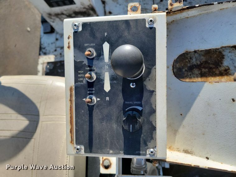 image for item LA9751 Roadtec RP190 paver