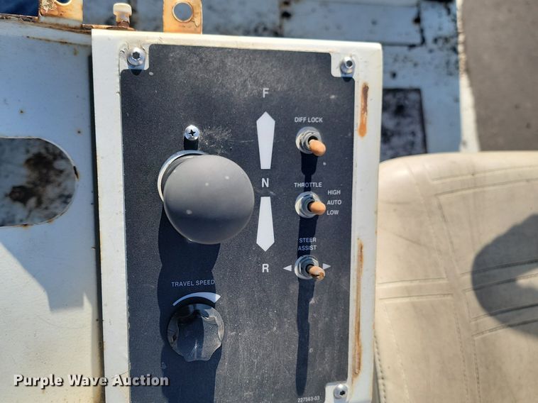 image for item LA9751 Roadtec RP190 paver