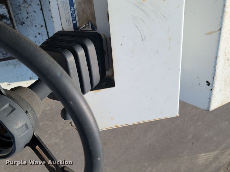 image for item LA9751 Roadtec RP190 paver