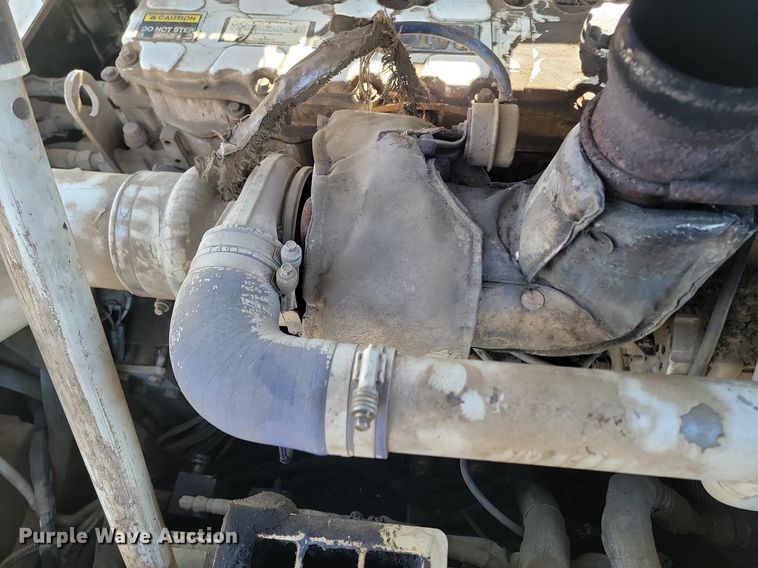 image for item LA9751 Roadtec RP190 paver