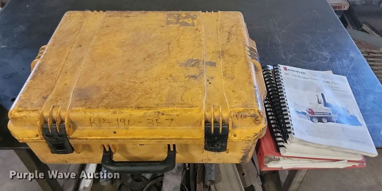 image for item LA9751 Roadtec RP190 paver