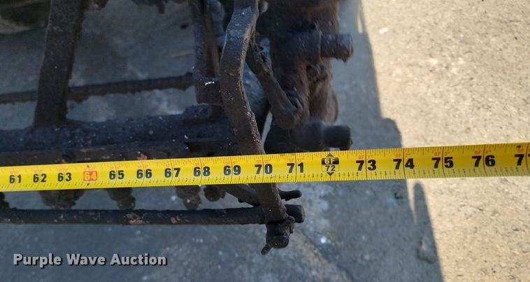 image for item LA9752 1990 GMC Tiltmaster oil distributor truck