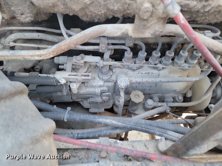 image for item LA9752 1990 GMC Tiltmaster oil distributor truck