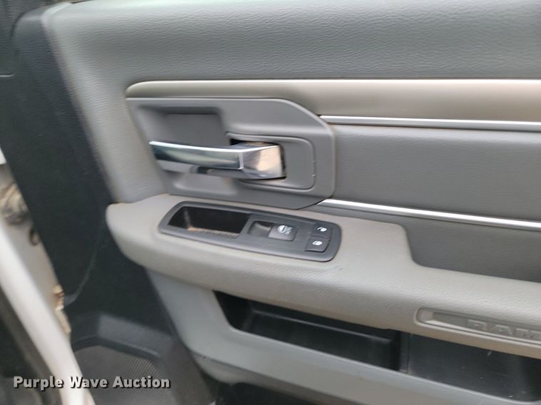 image for item LA9756 2014 Dodge  Ram 2500 pickup truck