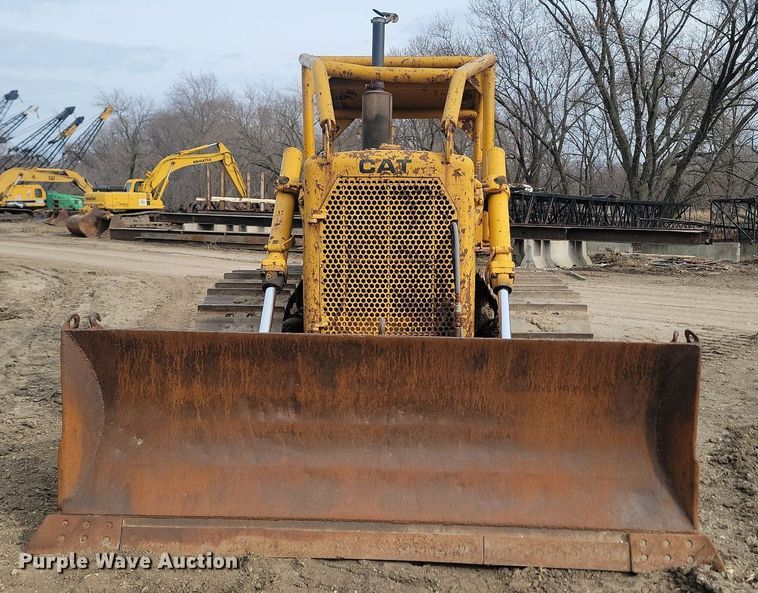 image for item LA9759 1971 Caterpillar  D6C dozer