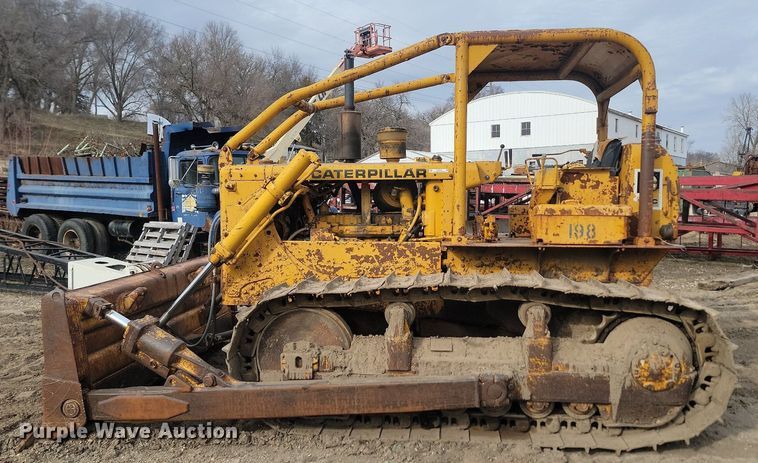 image for item LA9759 1971 Caterpillar  D6C dozer