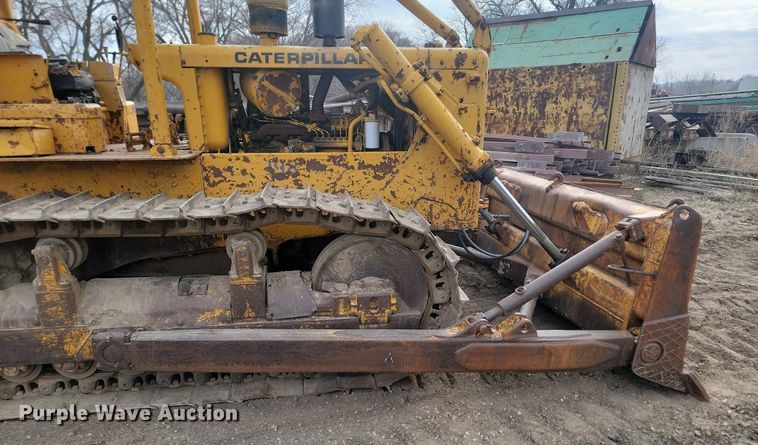 image for item LA9759 1971 Caterpillar  D6C dozer