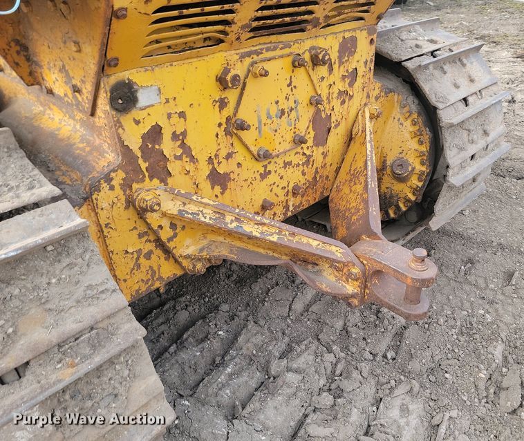 image for item LA9759 1971 Caterpillar  D6C dozer