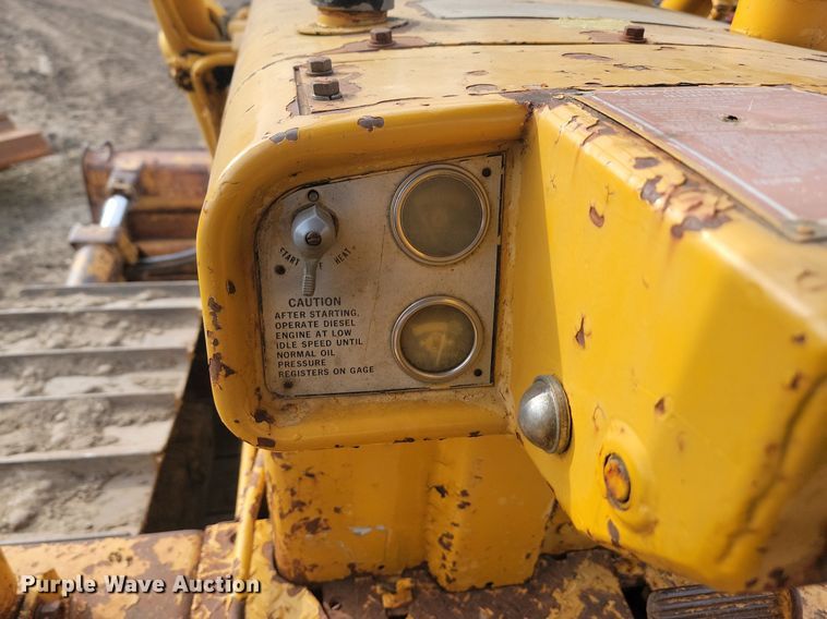image for item LA9759 1971 Caterpillar  D6C dozer