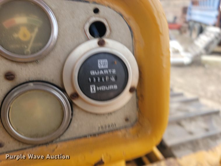 image for item LA9759 1971 Caterpillar  D6C dozer