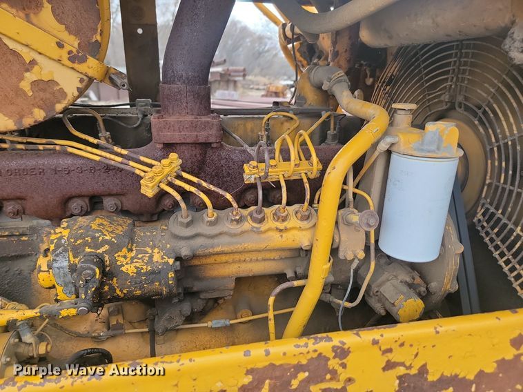 image for item LA9759 1971 Caterpillar  D6C dozer