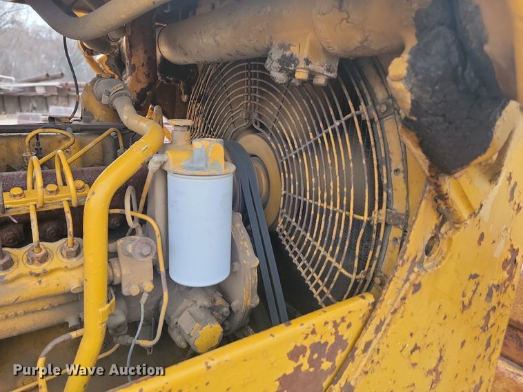 image for item LA9759 1971 Caterpillar  D6C dozer