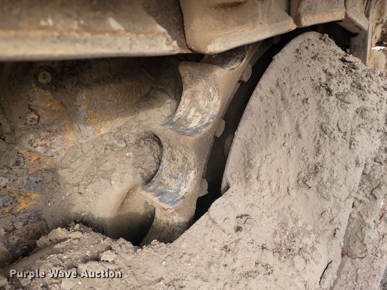 image for item LA9759 1971 Caterpillar  D6C dozer