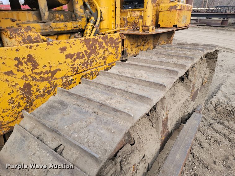 image for item LA9759 1971 Caterpillar  D6C dozer