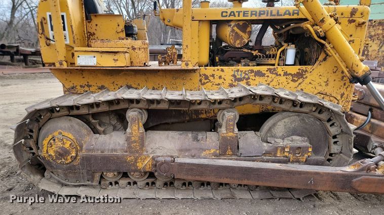 image for item LA9759 1971 Caterpillar  D6C dozer