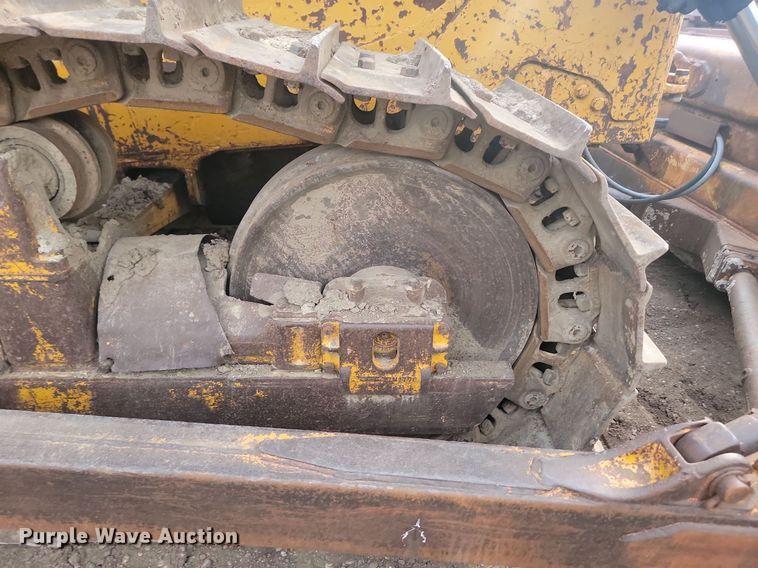 image for item LA9759 1971 Caterpillar  D6C dozer