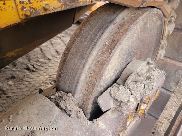 image for item LA9759 1971 Caterpillar  D6C dozer