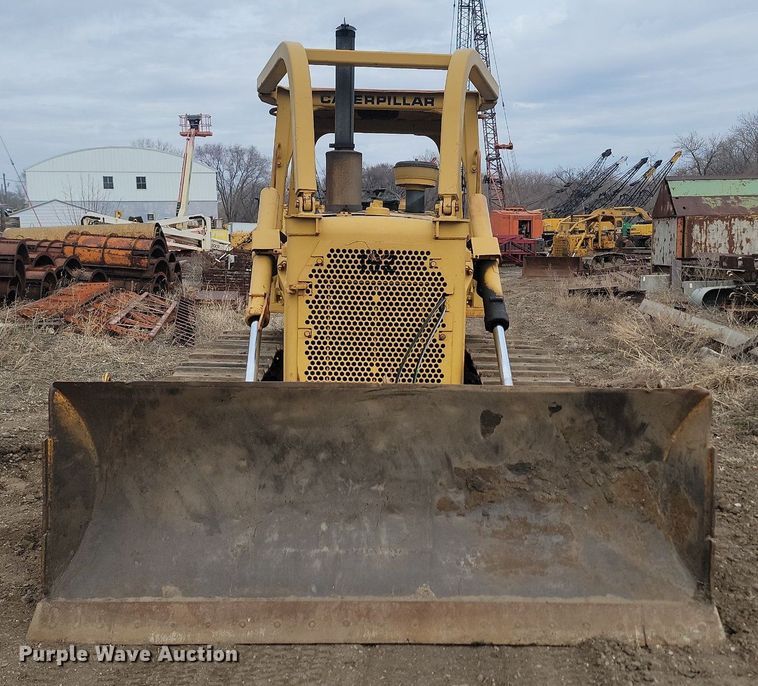 image for item LA9760 1984 Caterpillar  D6D dozer