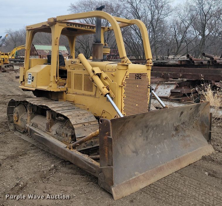 image for item LA9760 1984 Caterpillar  D6D dozer