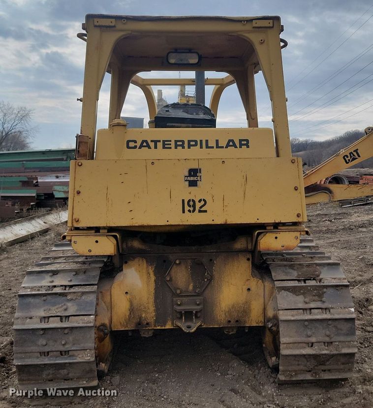 image for item LA9760 1984 Caterpillar  D6D dozer