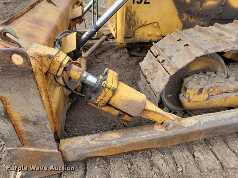 image for item LA9760 1984 Caterpillar  D6D dozer